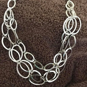 Daisy Fuentes Silver Tone Necklace 18-21" long